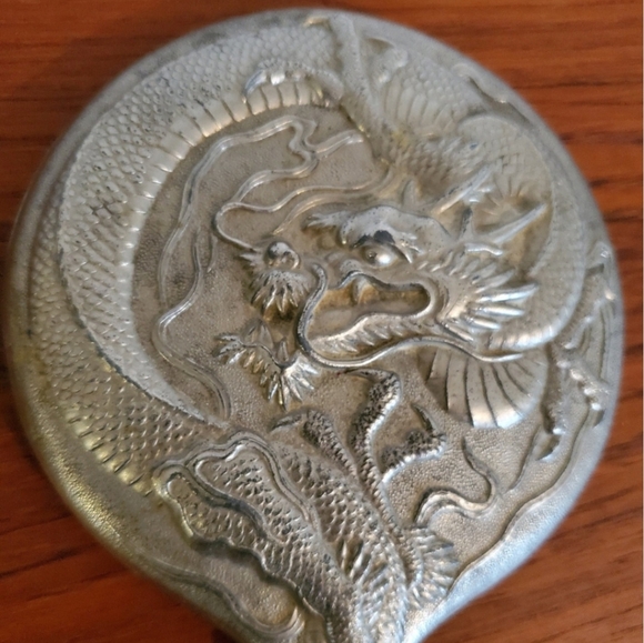 Beautiful silver embossed mirror/antique hand mirror/raised dragon mirror - Picture 6 of 6
